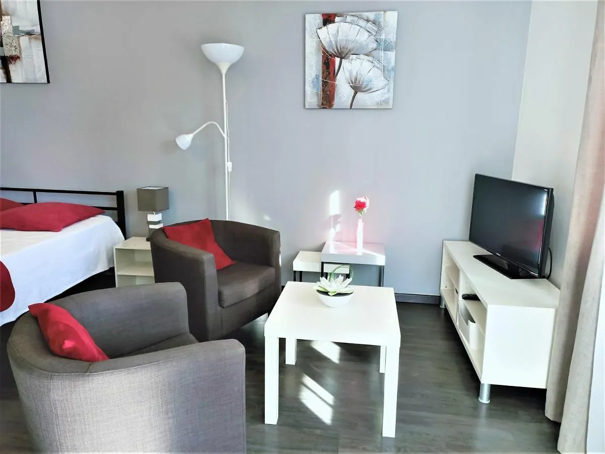T1 Moderne Et Lumineux Avec Terrasse Et Parking ! - Fr-1-555-70 Apartment Aix-les-Bains